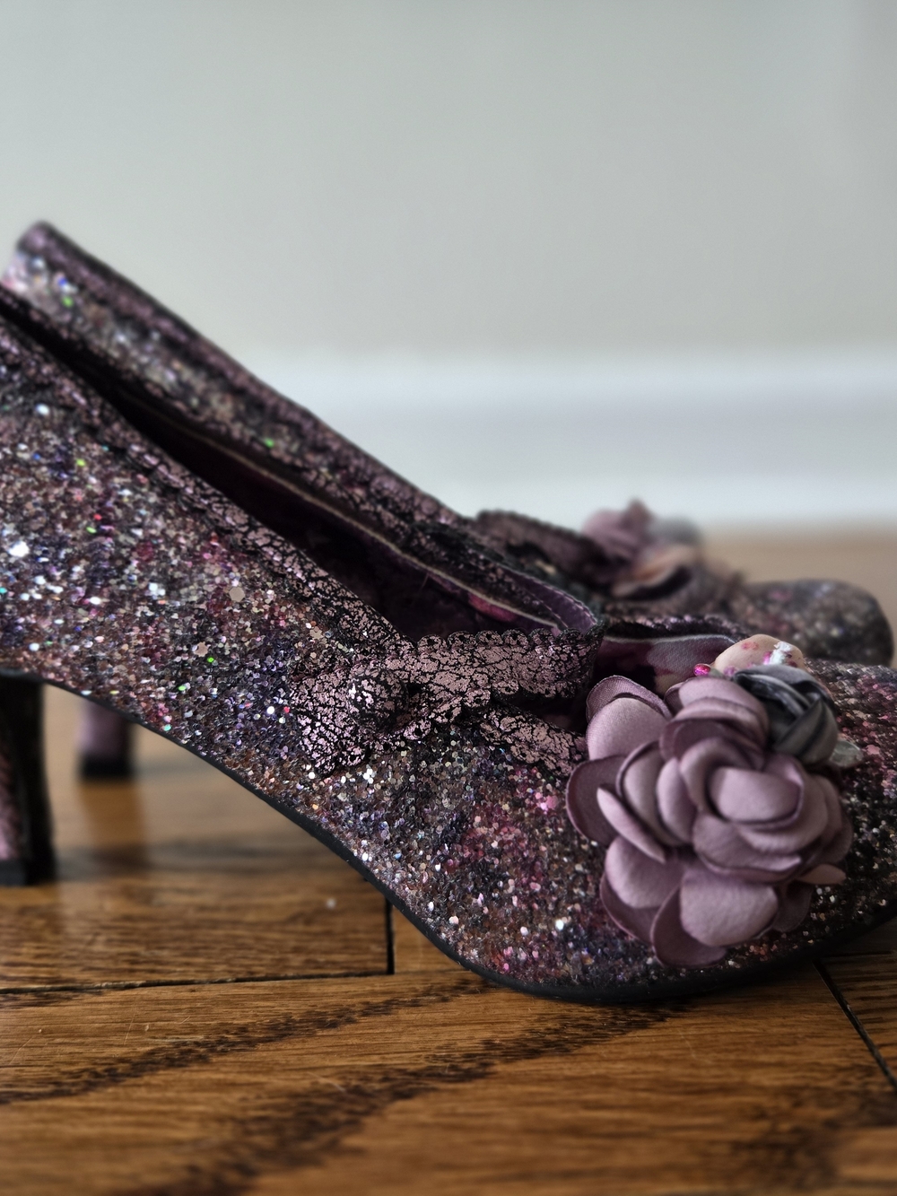 Joe Browns MARIETTA vintage Marie Jane Glitter Floral Court Heels
